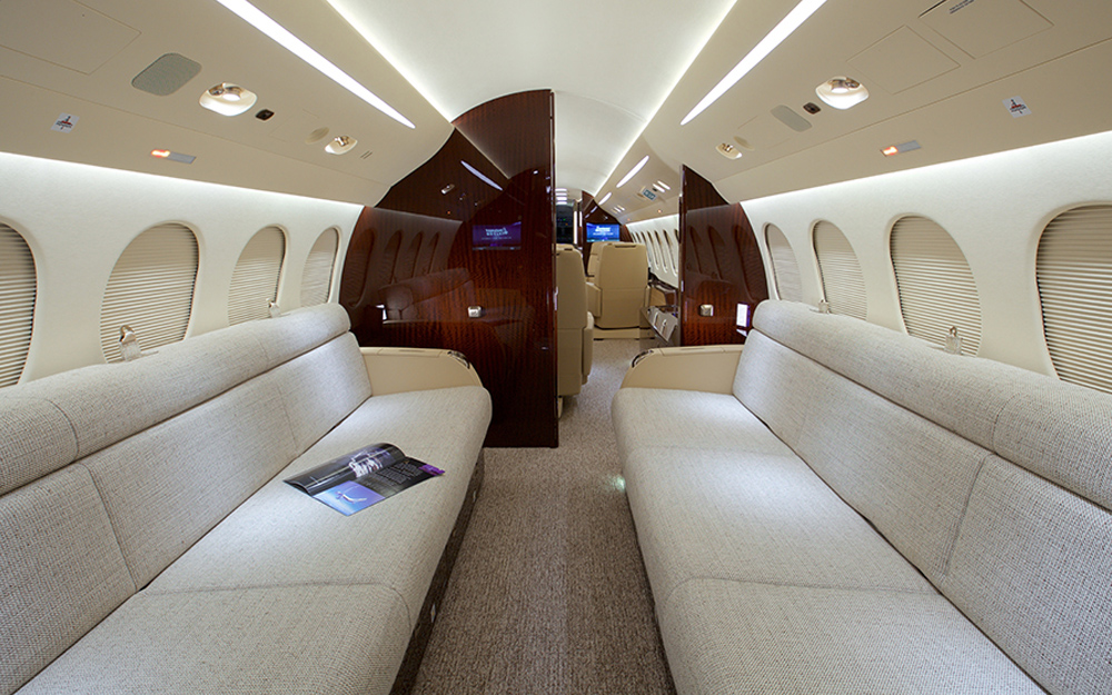 2016 DASSAULT FALCON 8X S/N 406 - Leader Luxury