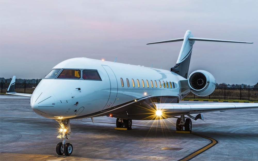 BOMBARDIER GLOBAL EXPRESS S/N 9023 | Leader Luxury