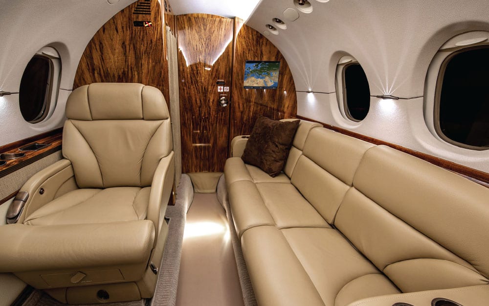 2005 Hawker 800xp S N 258704 Leader Luxury